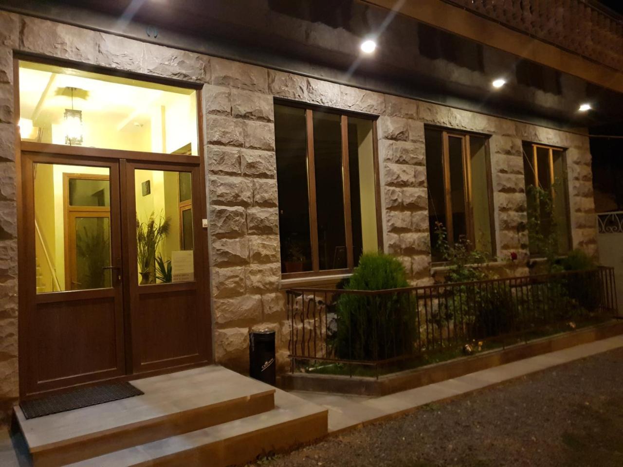GuestHouse Crown Of Cachkadzor Zewnętrze zdjęcie